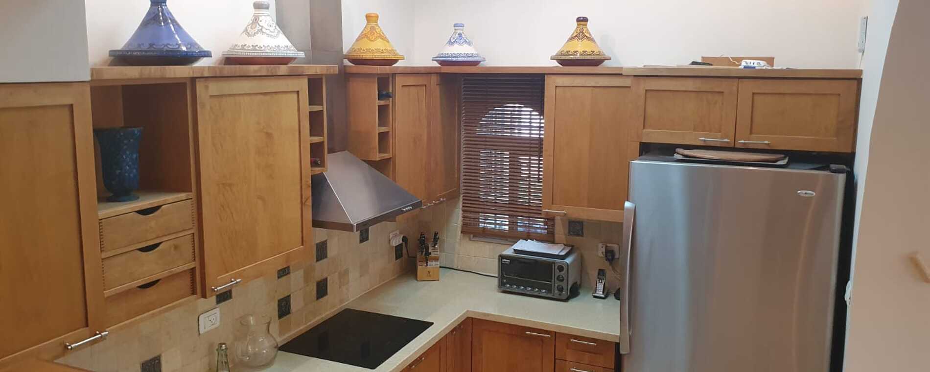 assets/images/properties/ER 33 Kitchen Pic3 (CapitIL).jpg